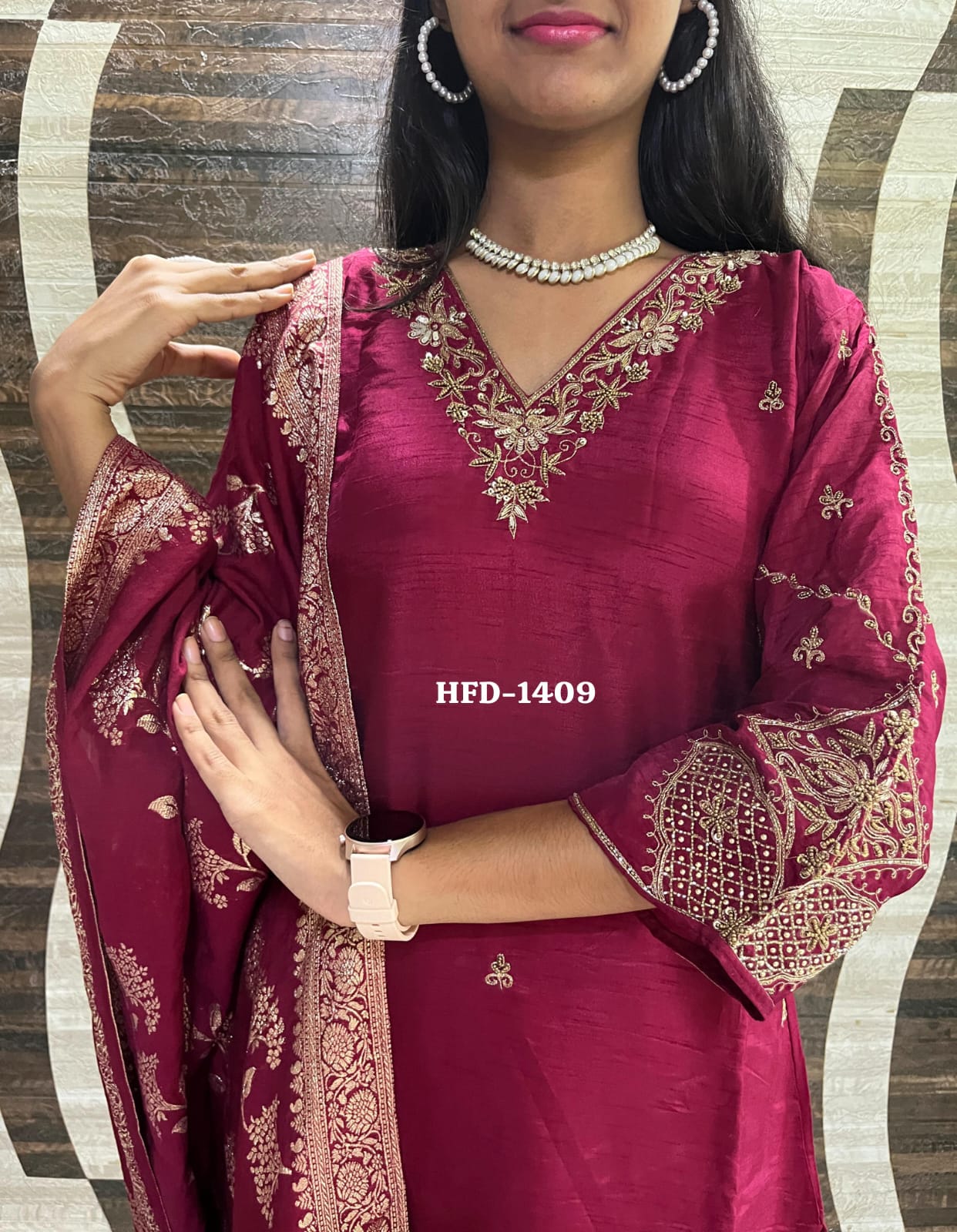 Patta Tringle Neck Kurti For Women